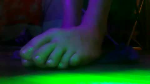 feet online show from November 2, 6:22 am