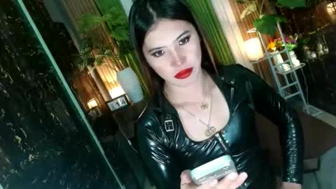 Kendal  online here from 6am-3pm philippine time online show from December 13, 11:43 pm