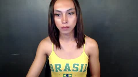 just call me QUEEN and ill be there online show from July 14, 4:24 pm