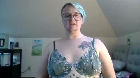 queerlyjaz online show from October 8, 1:07 am