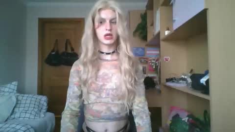 Ranya online show from March 9, 3:49 pm