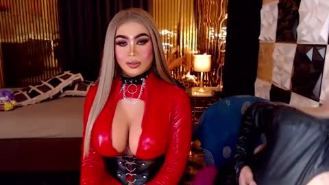 ravenmystiquex online show from May 2, 8:30 am