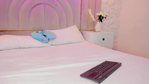 Rebeca online show from January 7, 11:57 am