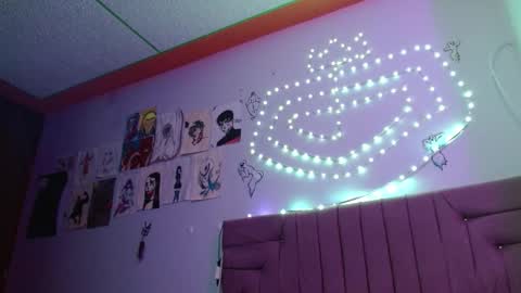 reiv_femboy online show from March 12, 1:21 am