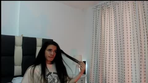 rhiannacoral online show from February 18, 8:15 pm