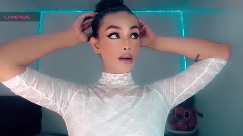 Rianna Garcia online show from November 4, 3:39 am