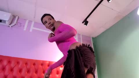 Rirri online show from October 12, 8:00 pm