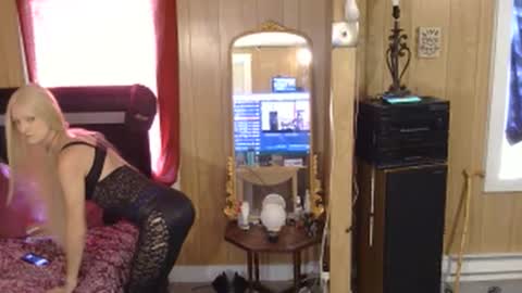 Snapshot of sailaway9694 chatting on September 23, 5:30 pm DestinyMagick online show from September 23, 5:30 pm