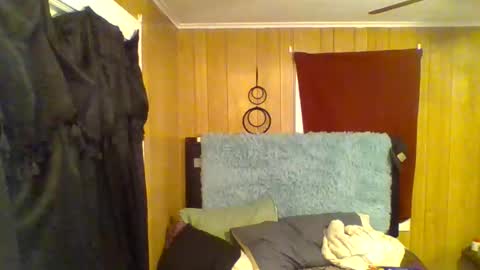 Snapshot of sailaway9694 chatting on October 6, 2:55 am DestinyMagick online show from October 6, 2:55 am