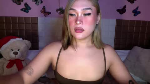 Sarah Drews   Super model online show from December 4, 10:24 pm