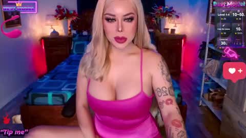 Snapshot of selina_diorxxx chatting on December 10, 4:19 am Will You Be My CumDumpster in Real  Drink My Milk online show from December 10, 4:19 am