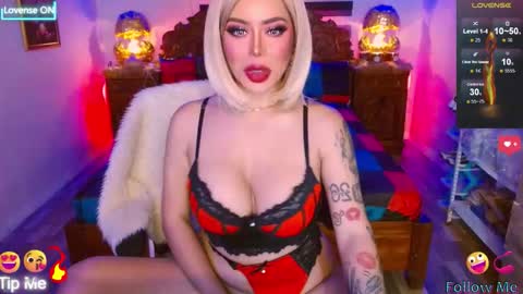 Snapshot of selina_diorxxx chatting on October 12, 7:22 am Will You Be My CumDumpster in Real  Drink My Milk online show from October 12, 7:22 am
