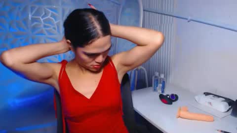 Bella online show from November 5, 7:47 pm