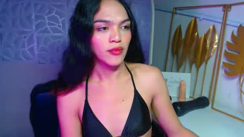 Bella online show from November 21, 5:36 pm