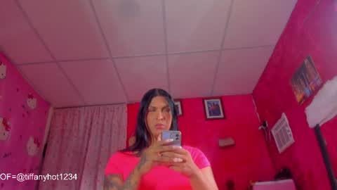 Tifanny Benitez  online show from July 6, 8:33 pm