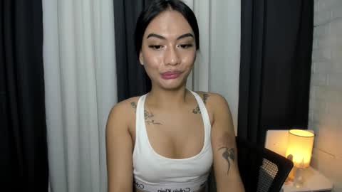 maxine online show from October 25, 12:27 am