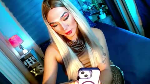 MISS SHANE online show from October 8, 7:04 pm