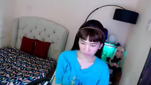 SHANTA FOX  s online show from November 7, 6:35 am