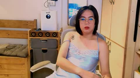 Snapshot of shootingcumts chatting on October 31, 11:35 pm Mori online show from October 31, 11:35 pm