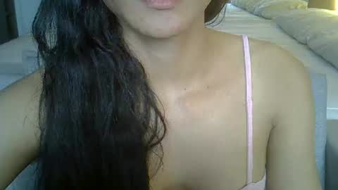 skinnykittencam online show from November 16, 8:08 pm