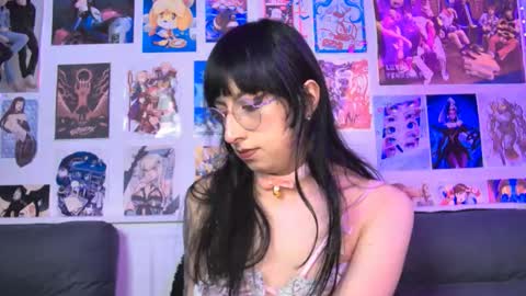 Snow and Bubble online show from November 5, 6:30 pm