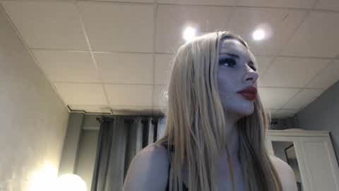 Maria online show from January 4, 2:04 pm