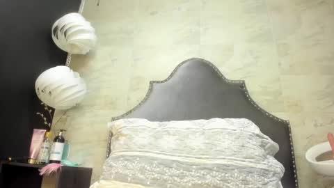 Sophia  online show from February 5, 8:14 pm