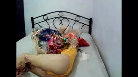 Snapshot of sophialaurel chatting on October 25, 12:22 pm sophialaurel online show from October 25, 12:22 pm
