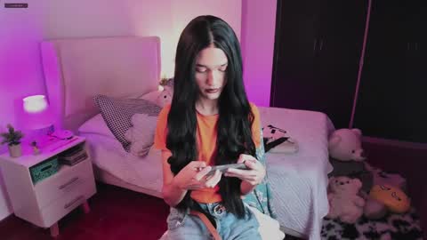    online show from September 10, 1:59 am