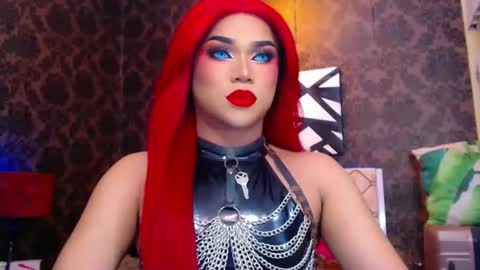CALL ME STELLA online show from December 6, 9:49 am