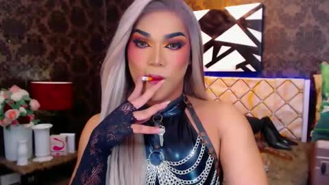 CALL ME STELLA online show from January 4, 8:28 am
