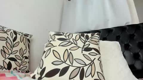 estefania online show from September 16, 3:44 am