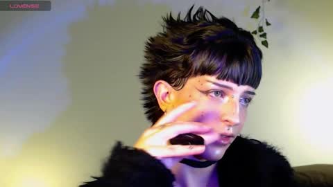 Angel  online show from October 28, 6:44 am