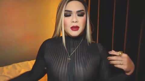 JADE ELYSE online show from December 18, 4:49 pm