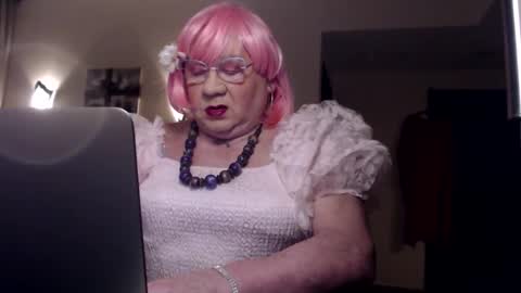 My name is Sissy or more fully Suzanna Aprilia Maria Mariquita Catarina Chinita Banci. Soy una puta - que chimba ladybug online show from March 7, 4:47 pm