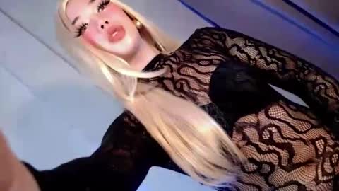 sweet_katrina69 online show from February 3, 10:09 am