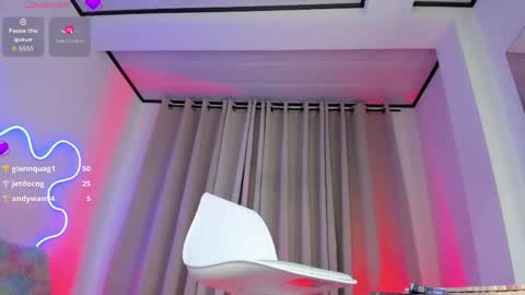 Miss Mackensy online show from March 2, 7:15 am