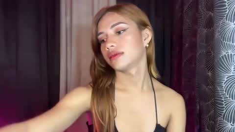 sweet_nikki03 online show from January 9, 6:46 pm