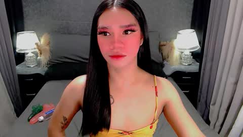 bea takashi  online show from February 28, 10:11 am