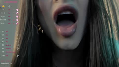 Bella online show from February 11, 9:14 pm