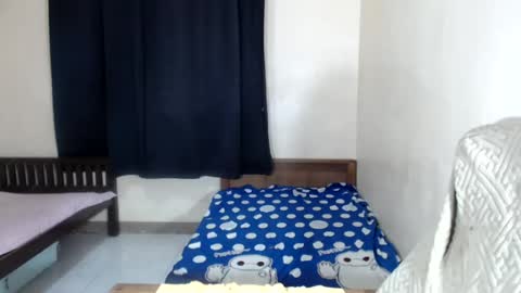sweetkatniss online show from July 29, 3:27 am