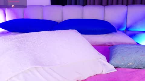 LUNA online show from December 21, 1:22 am