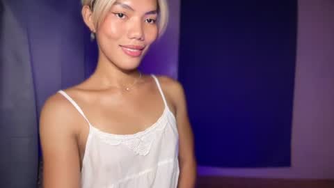 Alexis online show from July 14, 3:40 pm