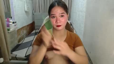 sweetsofia24 online show from March 18, 2:38 pm