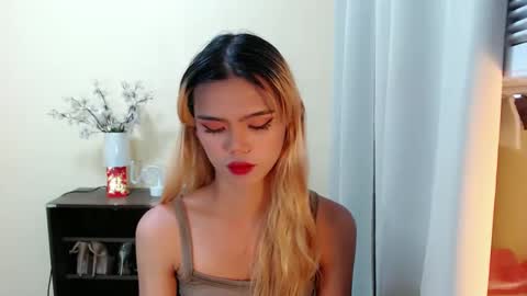 Snapshot of sweetytrannygirlxx chatting on January 6, 6:03 am Megan online show from January 6, 6:03 am