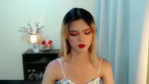 Snapshot of sweetytrannygirlxx chatting on January 31, 3:09 am Megan online show from January 31, 3:09 am