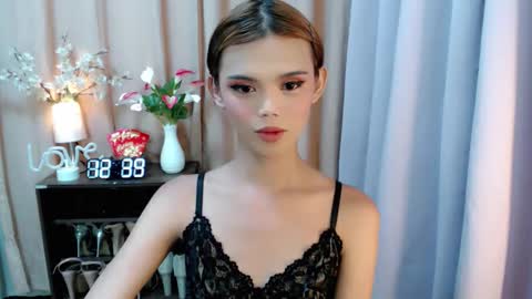 Snapshot of sweetytrannygirlxx chatting on September 15, 4:39 am Megan online show from September 15, 4:39 am