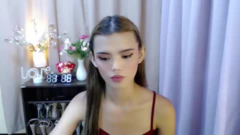 Snapshot of sweetytrannygirlxx chatting on September 27, 5:16 am Megan online show from September 27, 5:16 am