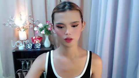 Snapshot of sweetytrannygirlxx chatting on October 1, 4:13 am Megan online show from October 1, 4:13 am