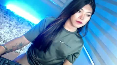Snapshot of tasteofinnocent69 chatting on December 30, 11:48 am   online show from December 30, 11:48 am